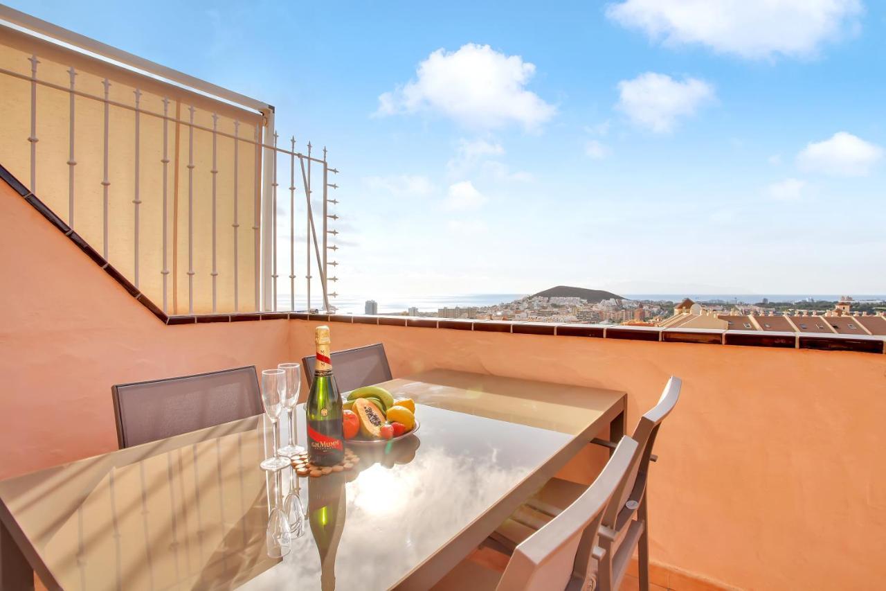 Top Floor, Sea View, Huge Terrace, Heated Pool, Garage Los Cristianos  Exterior foto