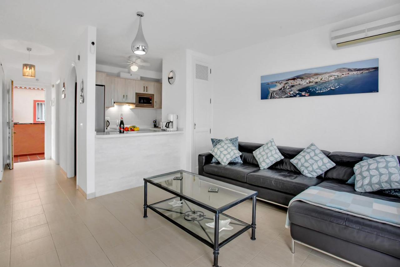 Top Floor, Sea View, Huge Terrace, Heated Pool, Garage Los Cristianos  Exterior foto