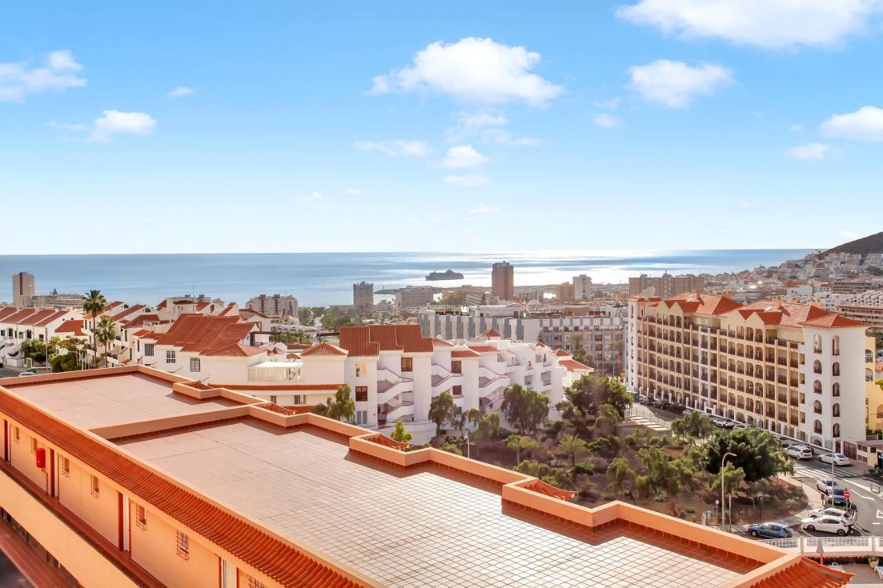 Top Floor, Sea View, Huge Terrace, Heated Pool, Garage Los Cristianos  Exterior foto